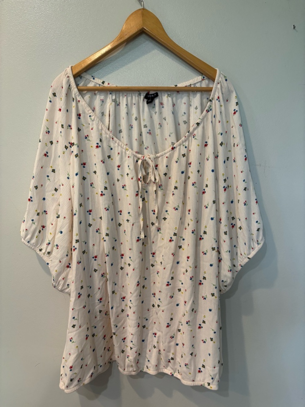 Torrid Crinkle Gauze Blouzon Short Sleeve Top Women’s Plus Size 4